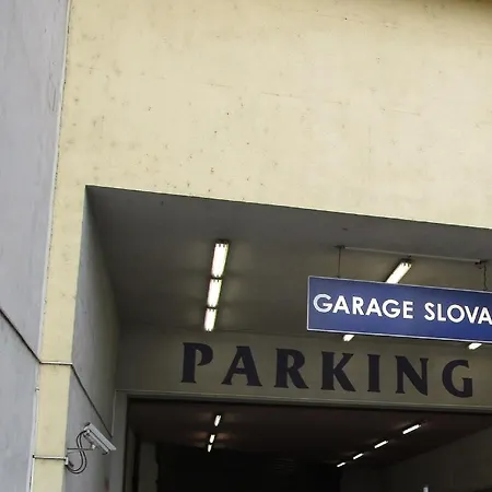 My Centre Address 布尔诺